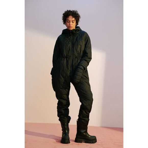 H&M Quilted Padded Ski Snowboarding Jumpsuit Romper One Piece Hooded New - Picture 6 of 9